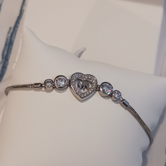 NWT! MICHAEL KORS HEART BRACELET - Picture 6 of 11